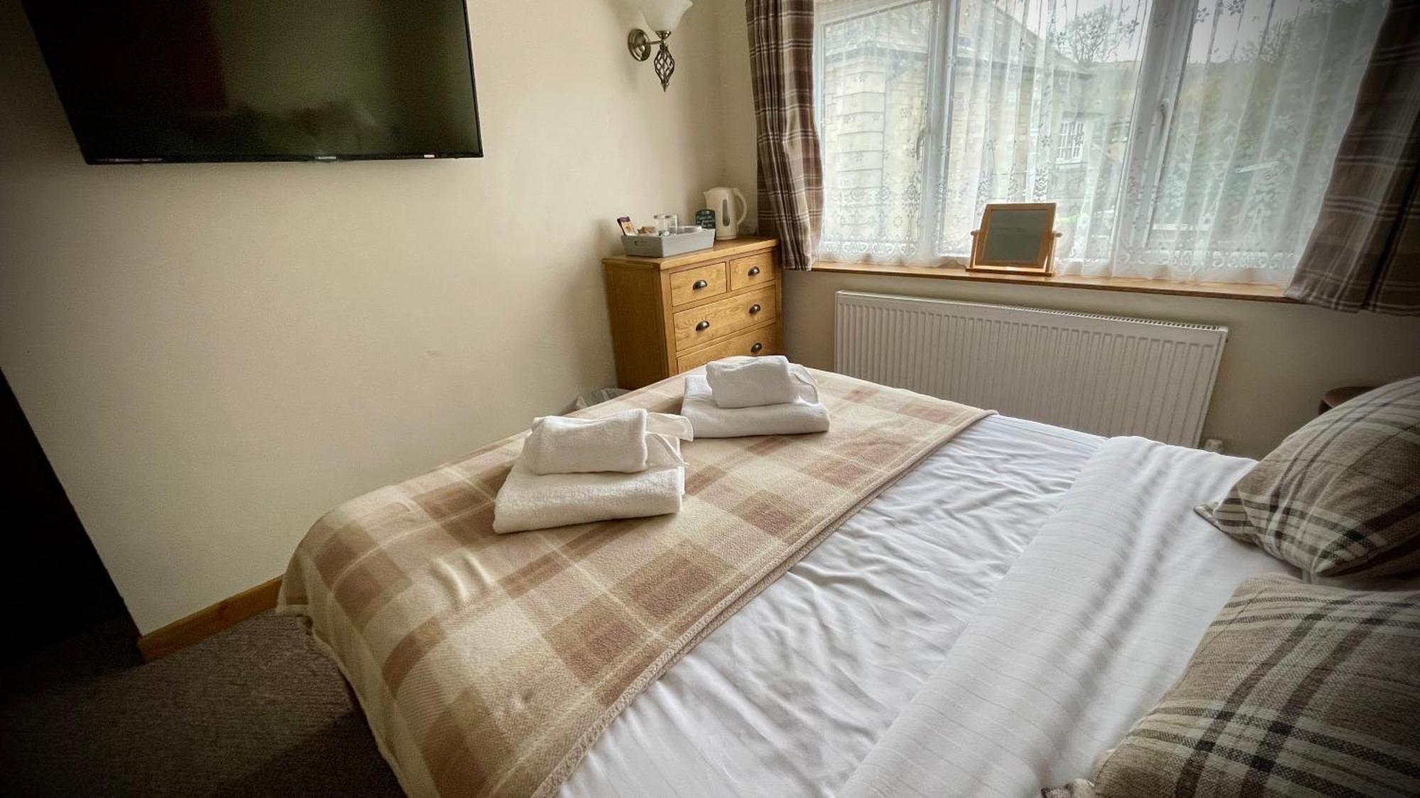 The White Horse Inn, Clun ภายนอก รูปภาพ
